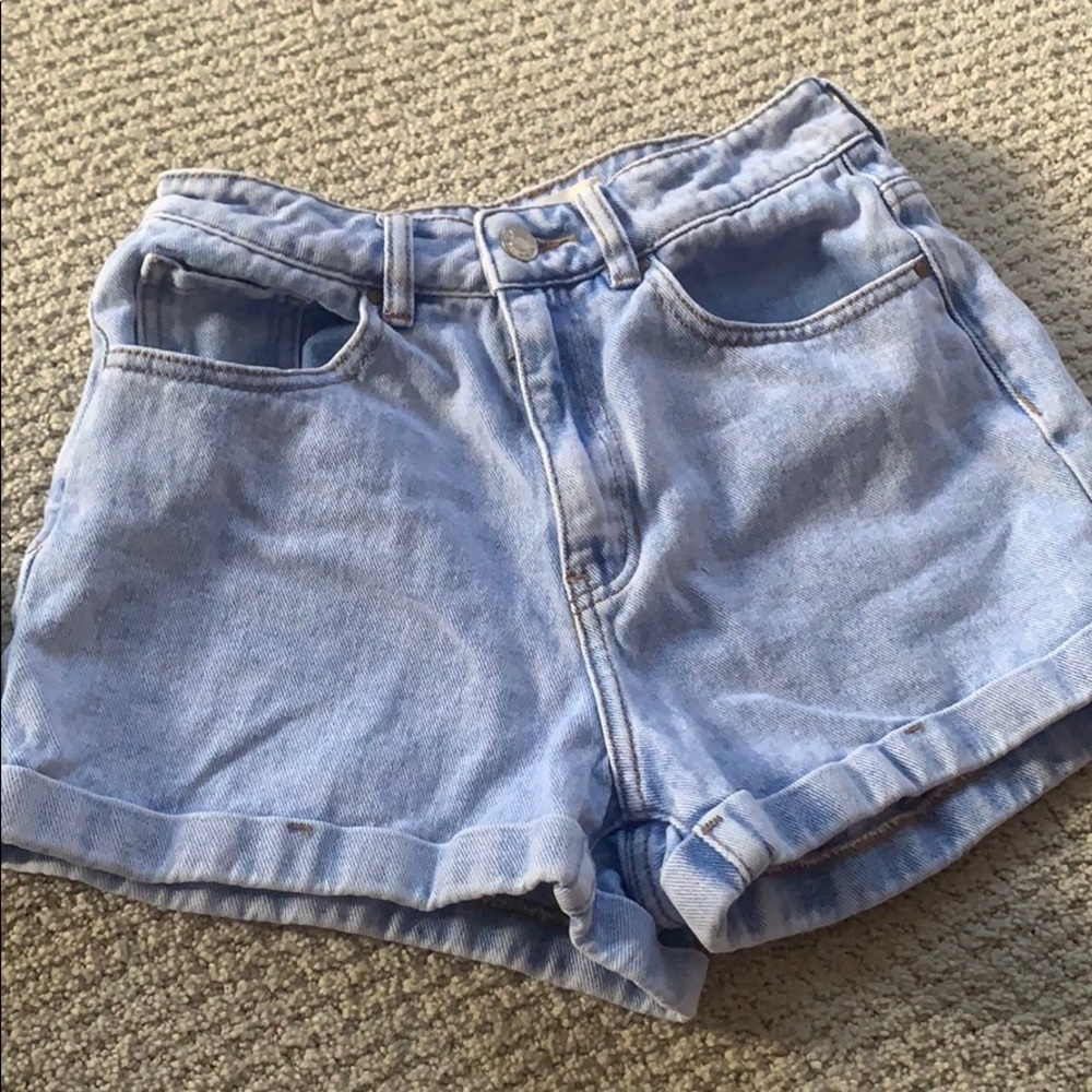 PACSUN LIGHT BLUE DENIM MOM SHORTS size 26